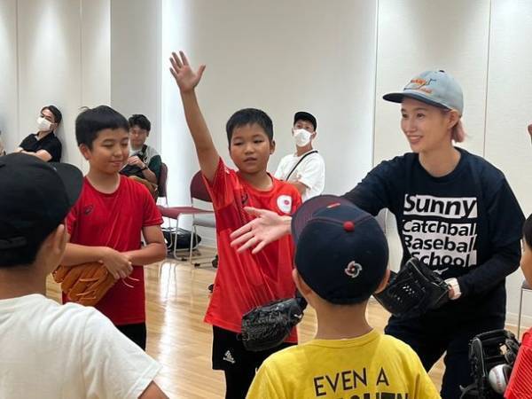 元女子プロ野球選手 加藤優がコーチを務める小学生男女向け野球スクールがMIZUNO TOKYOで7月開校