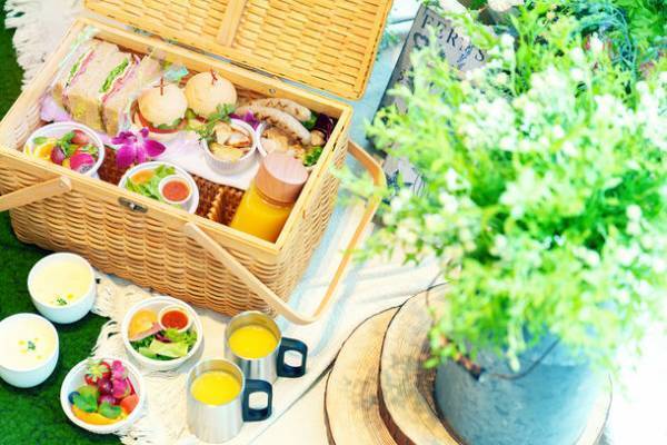 ≪ガーデンテラス福岡≫リゾートアウトドアを楽しむ【サマーピクニック】プランを販売。お好きな場所で、ゆったりと自由なモーニング。