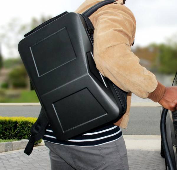 中身くしゃくしゃにサヨナラ！特殊素材で中身を守る、米国生まれの「CYBER PACK=サイバーパック」日本上陸！Makuakeにて予約販売開始