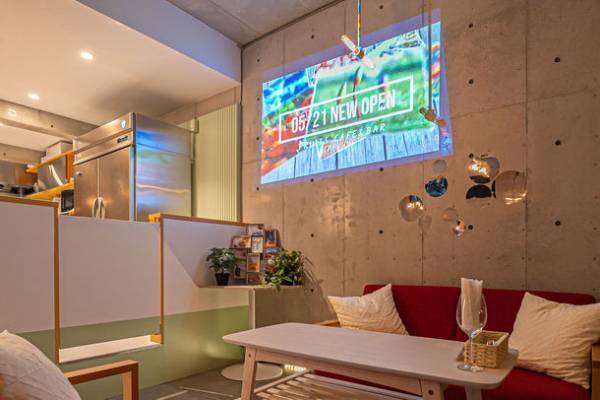 大阪・肥後橋にカフェ＆バー「BOSCO di frutti」がオープン！新鮮野菜やフルーツを使った健康志向のメニューをご提供　インフルエンサーコラボイベントや期間限定キャンペーンも