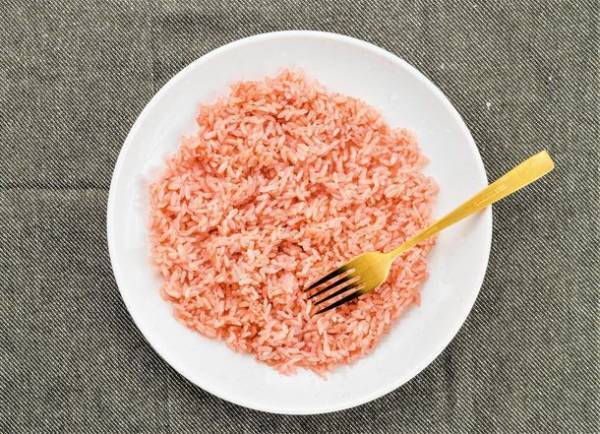 中国人観光客の慶事＆謝謝を願って、紅歓迎米「石榴紅米」を業務用に発売