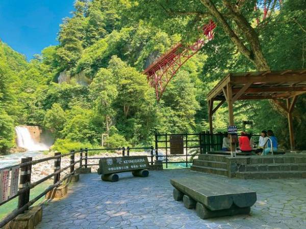 小学生のトロッコ電車運賃が無料になる「夏休みこどもデー」割引　黒部峡谷トロッコ電車が7月22日(土)から8月10日(木)まで実施