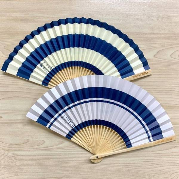 東海道新幹線100系ラストラン20周年記念　京都の老舗扇子専門メーカーとコラボしたオリジナル扇子や100系食堂車メニュー表付きカレーなど、JRCPオンラインショップで7月5日(水)に新発売