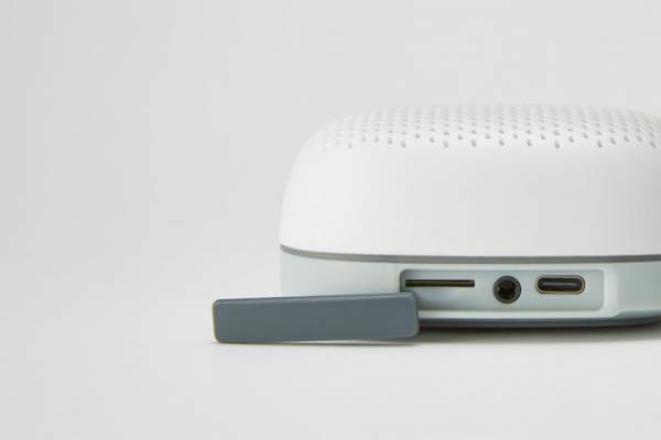 手のひらサイズで迫力＆広がりあるサウンド　ポータブルワイヤレススピーカー「SP-S15BT」を8月中旬より発売！