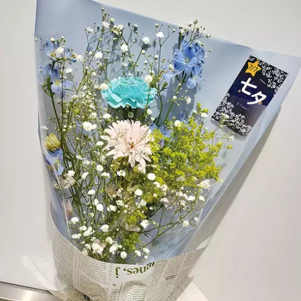 七夕に満点の星のようなカスミソウの限定商品を埼玉県大宮駅にて販売！