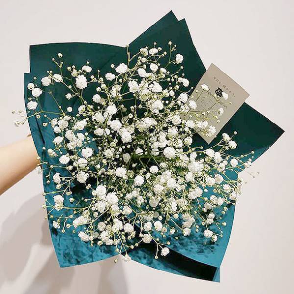 七夕に満点の星のようなカスミソウの限定商品を埼玉県大宮駅にて販売！