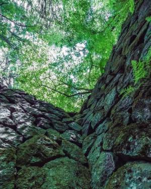 長野県小諸市内の店舗、公共施設を会場に　アニメ「あの夏で待ってる」街中メモリアル展 in 小諸を開催
