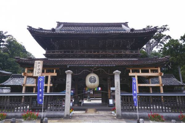 富山の名刹・城端(じょうはな)別院善徳寺にて価値ある寺宝約500点を展示する「虫干法会」7月22日～28日開催
