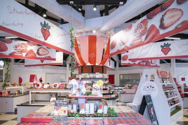 いちご専門店・いちごBonBonBERRY　いちご感アップの「真っ赤ないちごかき氷」他、夏もとことんいちごを楽しむ夏のスイーツが7月10日(月)から季節限定で登場！