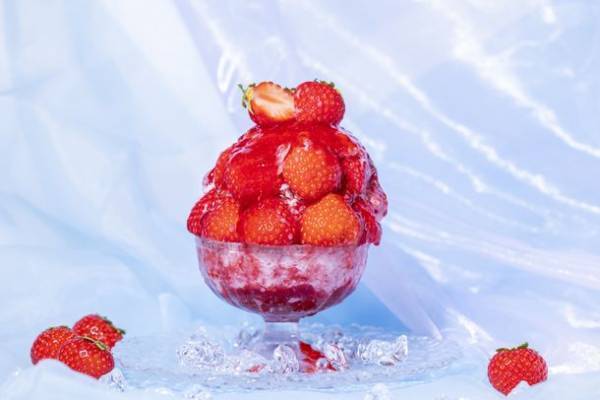 いちご専門店・いちごBonBonBERRY　いちご感アップの「真っ赤ないちごかき氷」他、夏もとことんいちごを楽しむ夏のスイーツが7月10日(月)から季節限定で登場！
