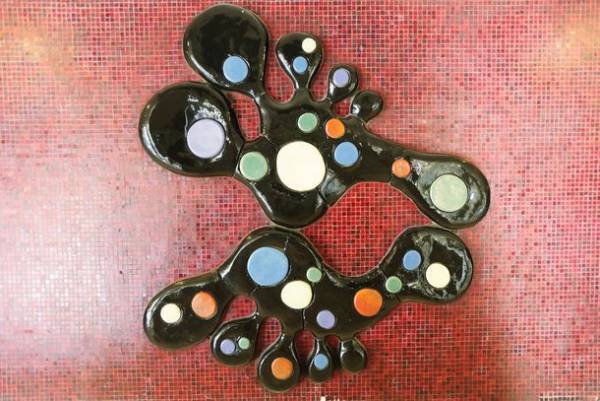 滋賀県立陶芸の森 陶芸館にて特別展「岡本太郎　アートの夢-陶壁・陶板・21世紀のフィギュア造形」7月15日より開催