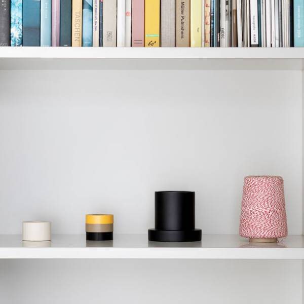 デザイナーが正直にカタチにするブランド「LIFEWORKPRODUCTS」から暮らしの道具を収納できるペンスタンドを7月17日よりオンラインストアにて発売