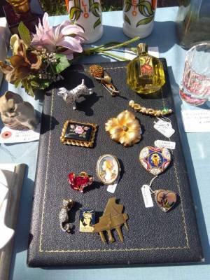 秋の谷中骨董市を9月・10月・11月に開催　骨董市の様子を撮影・配信してくれるYouTuberも募集