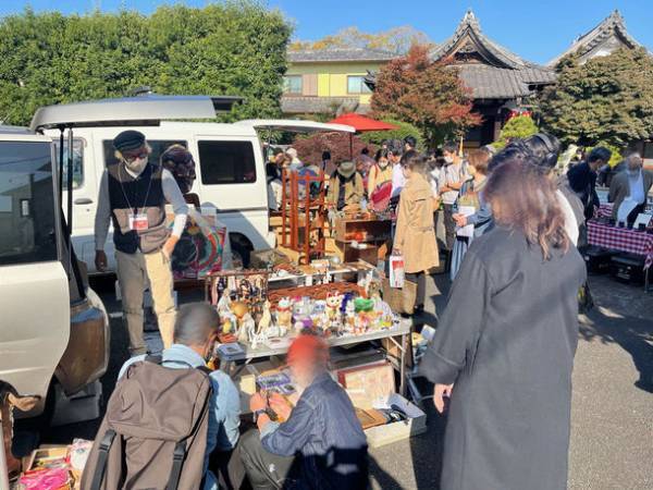 秋の谷中骨董市を9月・10月・11月に開催　骨董市の様子を撮影・配信してくれるYouTuberも募集