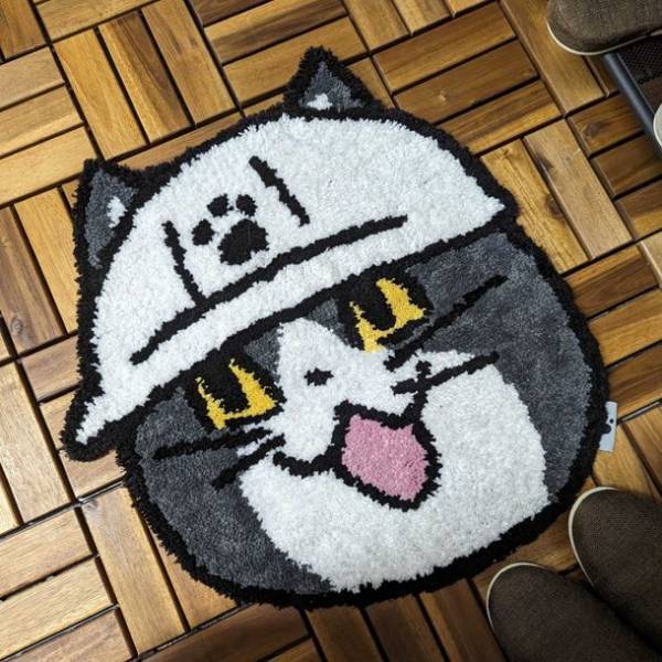 仕事猫刺繍シリーズ初のコラボアイテム「仕事猫刺繍B4トート(トイズキャビンVer.)」を7月14日から予約販売開始！