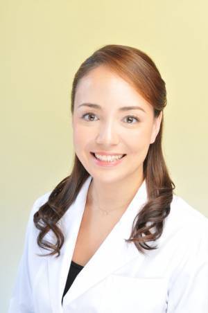 7月10日は、“オイルの日”「ずるヤセ習慣！脂肪燃焼フェア」開催記念イベントを開催　蓮佛美沙子さんがダイエットの常識をひっくり返すMCTオイルに興味津々