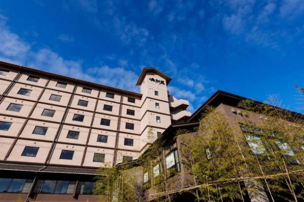 京都で宿を運営するアウルコーポレーションが「子連れ出勤」を実現　従業員と地域のために子育て世代の女性を支援　～女性が安心して輝ける職場づくりを～