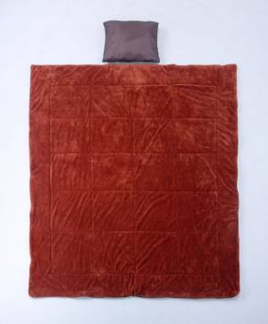 天然鉱石を配合した繊維でまるで岩盤浴のようなあたたかさ！「あったか寝袋」を7月21日から「Makuake」にて予約販売開始