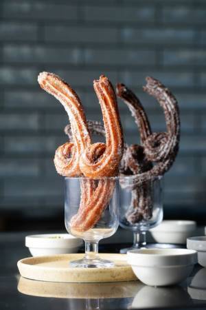 十勝産小麦使用のチュロスのお店『dip10 Churros』を7月20日より札幌狸小路5丁目アーケード内にオープン！