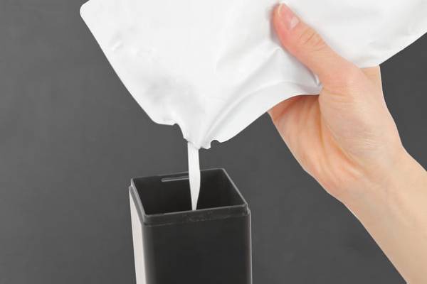 Makuakeで販売本数1,300本を突破、大容量＆大ディスペンス量のマグネット式壁掛けディスペンサーが販売開始