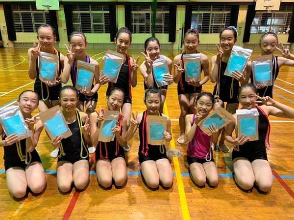 福岡で愛され続けている新体操クラブが、新体操日本一の高校生と新しい文化を創造するドキュメンタリーフィルムを制作