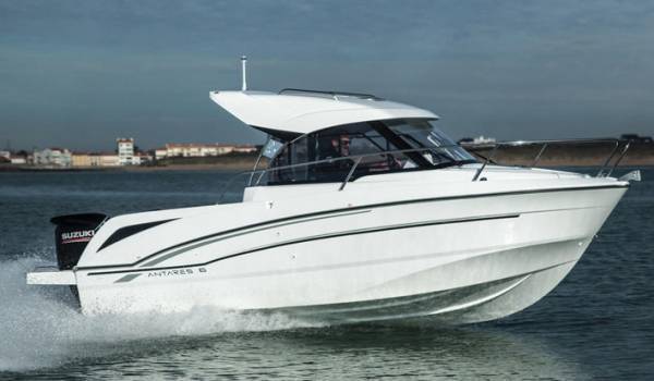 夏を楽しもう！ ボート　マリングッズ・アパレル　くるま