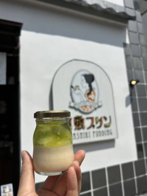 倉敷美観地区のご当地プリン専門店「倉敷プリン」に、幻のメロンと言われる岡山県産足守メロンを使った夏季限定プリンが新登場