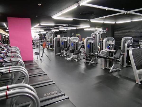 千葉県の松戸駅に大型24時間トレーニング&パーソナルジム『サクラフィットネス 松戸駅前店』8月4日(金)グランドオープン