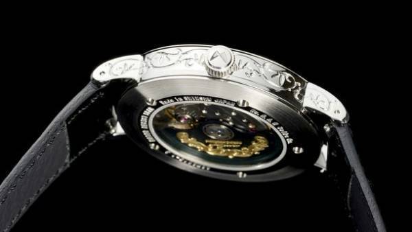 8月12日まで実施、目を惹きつける斬新なケースの機械式腕時計『Azusa ORTHODOXY KIZAMU』がプロジェクト目標達成！