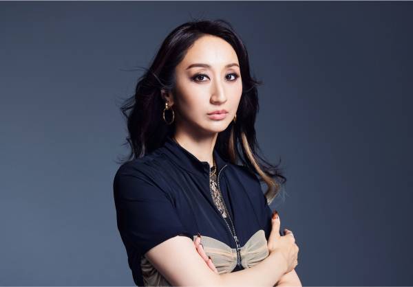 Ms.OOJAを迎え、東京/福岡を巡るプラネタリウムライブツアーを開催『LIVE in the DARK tour w/Ms.OOJA』