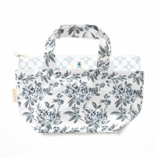 ローラ アシュレイ　×　東海道新幹線　初の鉄道コラボとなるお出かけに便利なアイテムが登場！JRCPオンラインショップで8月8日に新発売