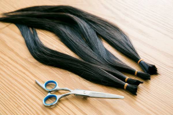 くせ毛専用ヘアケアブランド「ストレーニア」がヘアドネーション普及のために新プロジェクト「＃だれかのために、まっすぐのばす。」を2023年8月より始動