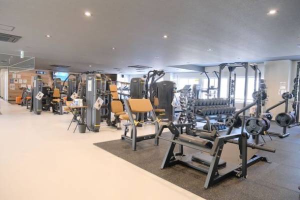 高齢化する労働力、転倒による労災死傷者が急増　政府も力を入れる労働者の体力強化、産業医によるサービス開始