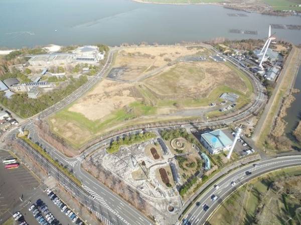 滋賀県草津市にある烏丸半島約9haの土地利用を図るため遊休地活用に向けて民間事業者の募集を8月1日より開始