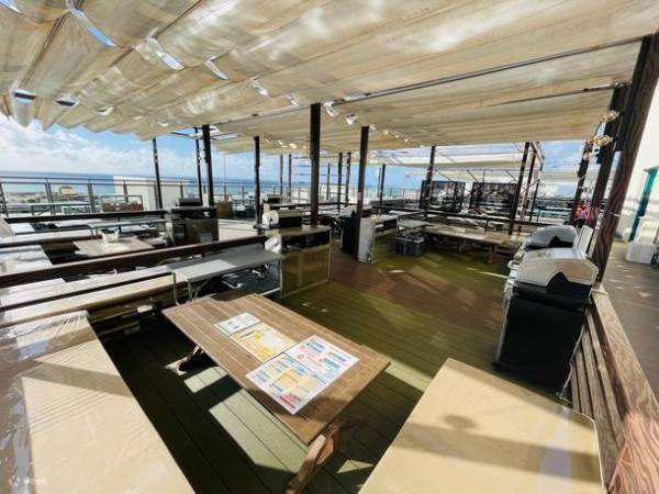 【 沖縄 ダイナソー BBQ PARK 】では、お得な《BBQ・焼肉食べ放題、飲み放題プラン》を8月25日(金)よりスタート！