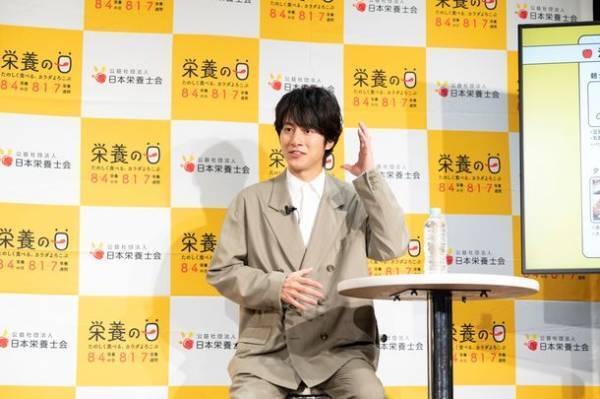「栄養の日・栄養週間 2023」市民公開講座 収録イベントレポート　スペシャルゲストとしてアンバサダーの溝端淳平さんが登場！