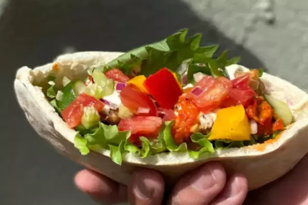 関西エリア初開催！陶磁器(やきもの)の魅力が満載　「器と暮らし市 in 万博記念公園」を9月23日(土祝)～24日(日)に開催！