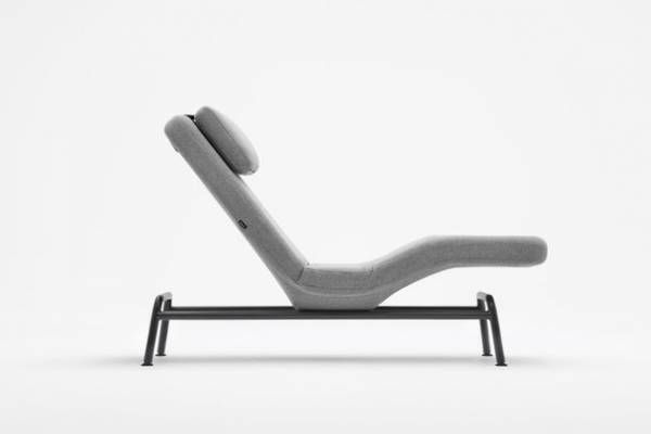 究極のリラックス姿勢へと変化する電動ソファベンチ「BARS」Makuakeで先行販売を開始