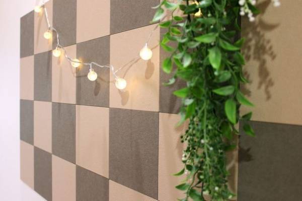 壁紙から生まれた調湿タイル「Sara-rit. -さらりっと-」が新発売　優しい色合いと表情でインテリアを彩って