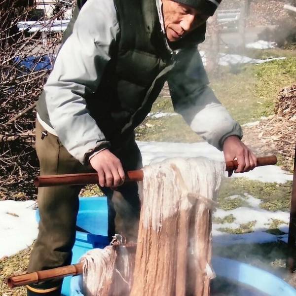 「逢初レザー」が伝統工芸の技術により誕生！使用商品を9月28日よりながの東急百貨店に本販売開始　「逢初レザー」「杏染革」の2つの鹿革が作り出す世界観