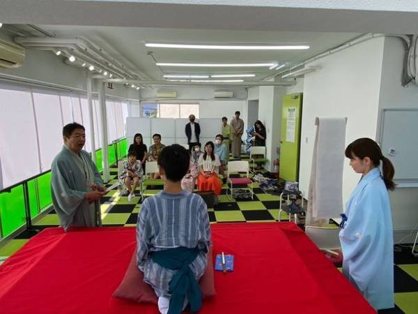 学習塾の「Tasuke塾」が8/19に開催する夏休み自由研究「こどもらくご発表会」観覧者募集！