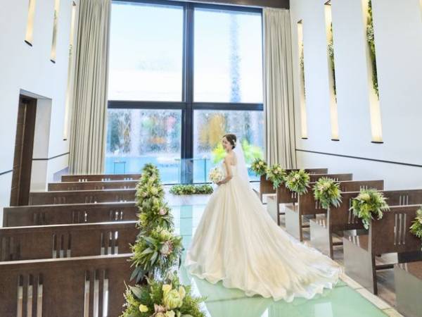 アイランドヒルズ迎賓館佐賀、オープン16周年を記念しチャペル挙式＆花嫁花婿様前撮りプレゼントキャンペーンを開催