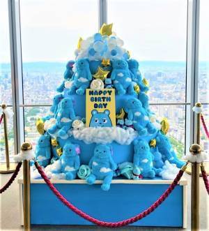 ８月３０日はハルカス３００（展望台）キャラクター「あべのべあ」のお誕生日！