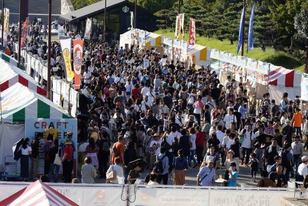 ただいま！ 4年ぶり！ 2023年秋は開放感あふれる「鶴見緑地」にて開催決定！日本全国の注目のブルワリーが一堂に会す、クラフトビールの祭典「クラフトビアホリデイ2023 in 鶴見緑地」