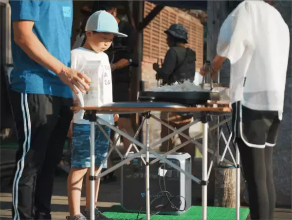 ポータブル電源市場のリーディングカンパニー BLUETTIは、特定非営利活動法人「浜わらす」が2023年7月に開催したキャンプイベントにポータブル電源を提供