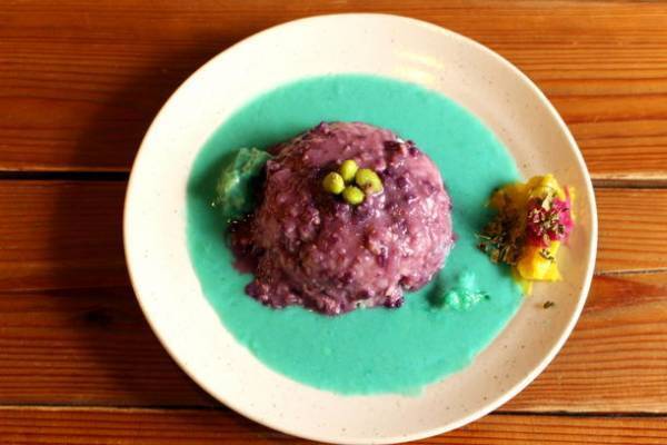 推し活に最適！色鮮やかな7色7味の「推し色カレー」を8月18日(金)より提供開始します