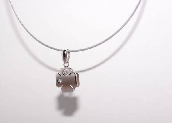 買取専門店「まねきや」を運営する株式会社水野がプラチナ買取の最新相場と価格の推移についての記事を公開