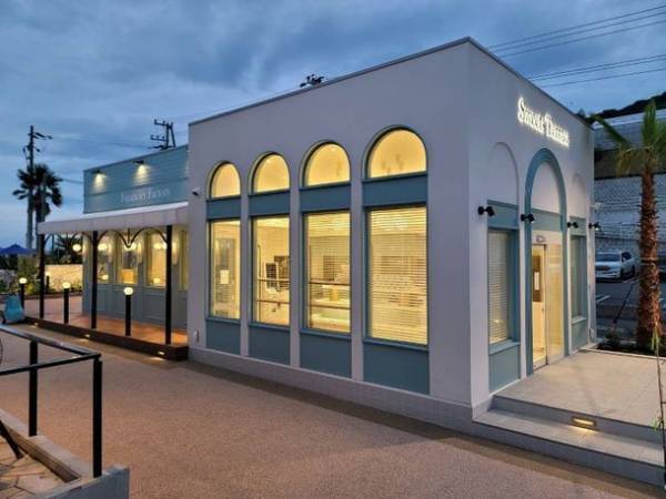 幸せのパンケーキ本店　淡路島リゾート施設内に手作りフィナンシェ専門店「淡路島 Financier FACTORY」OPEN厳選された素材と焼き加減にこだわった「幸せのフィナンシェ」を是非ご賞味ください！