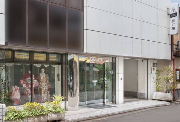 京都の前撮・フォトウェディング専門サイト「MITOMI photo wedding」オープン記念として、歴史的景観を誇る京都の秋ロケーションで撮影するフォトウェディングの特別キャンペーンを開催