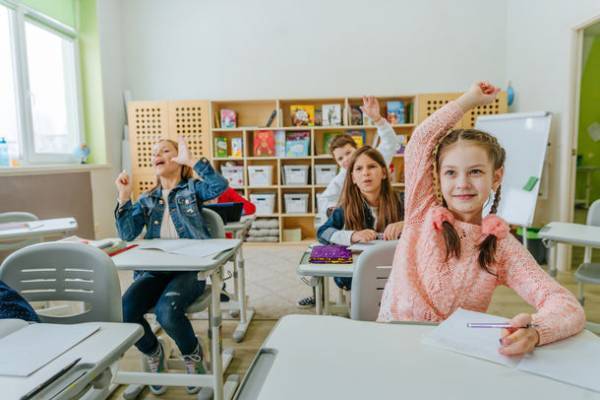 ＜小中高向け＞海外の学校とオンラインで合同授業を行う異文化探求授業『ECOM Cultures教室留学』を8月22日より開始